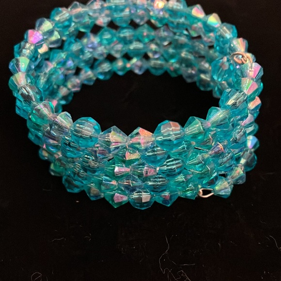 Bracelet and earrings set - Picture 3 of 4